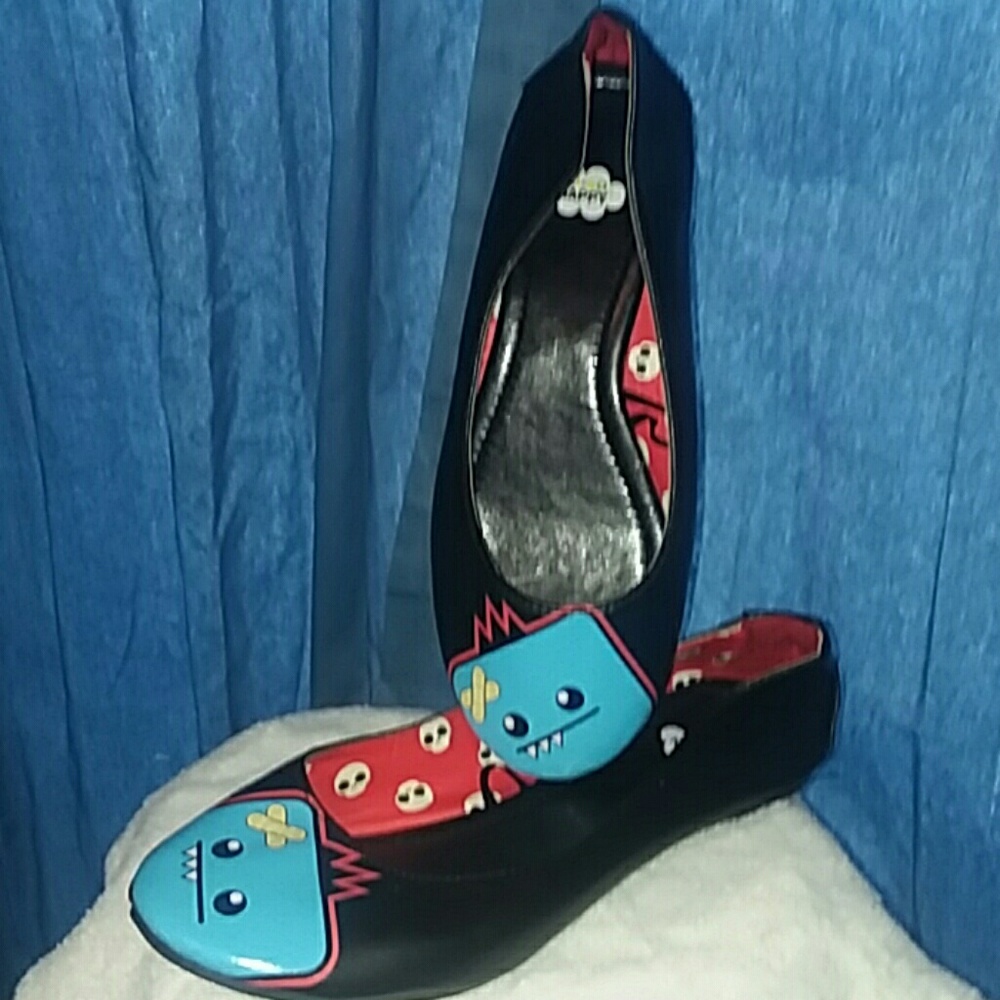 So So Happy Flats US Size 7